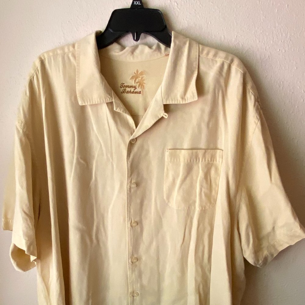 Tommy Bahama 100% Silk Men's Soft Yellow Tropical Shirt Top size XXL Butt…